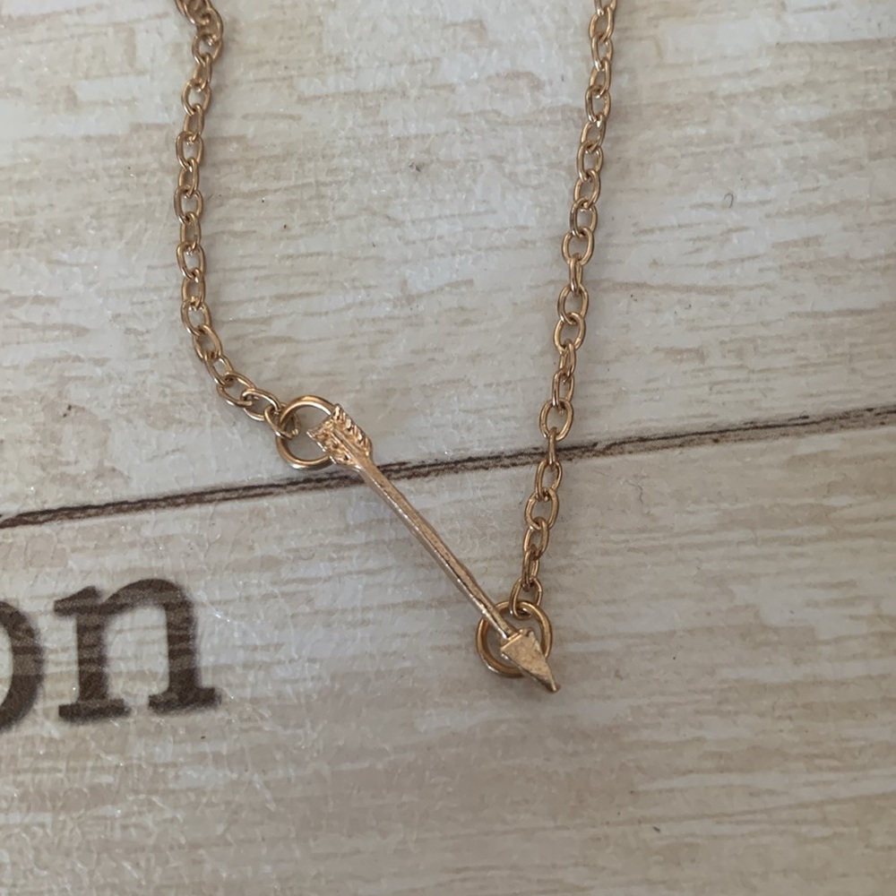 Arrow bracelet - Picture 3 of 5
